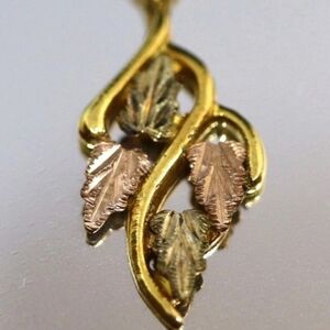 Landstrom 10k Gold Pendant